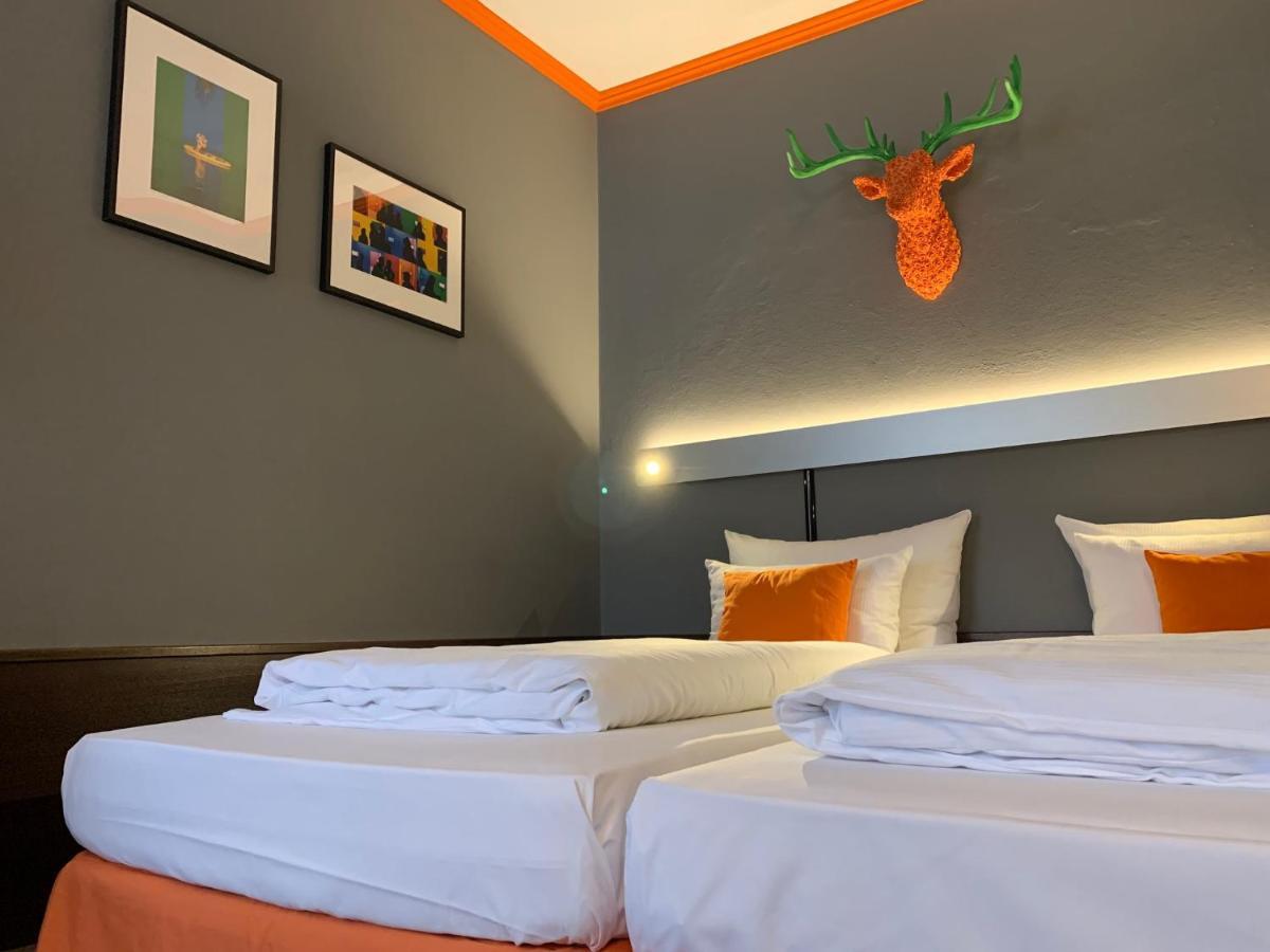 Hotel Maxplatz Хоф Екстериор снимка