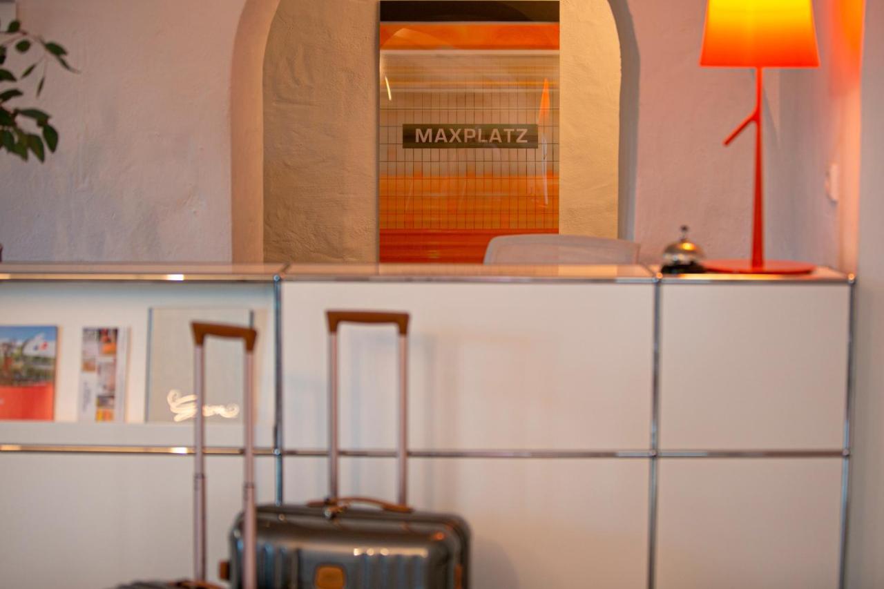 Hotel Maxplatz Хоф Екстериор снимка