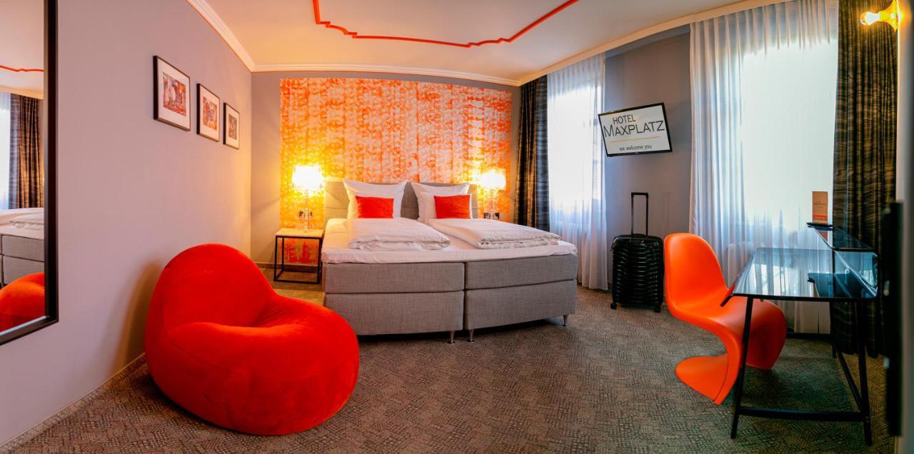 Hotel Maxplatz Хоф Екстериор снимка