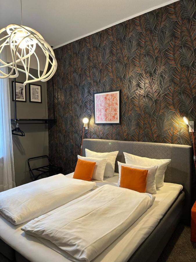 Hotel Maxplatz Хоф Екстериор снимка