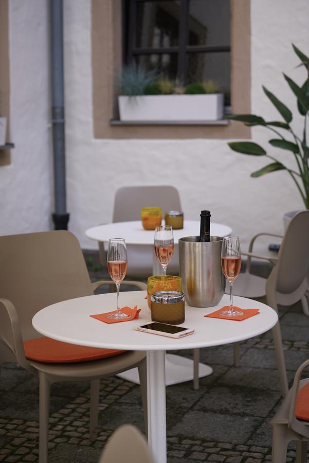 Hotel Maxplatz Хоф Екстериор снимка