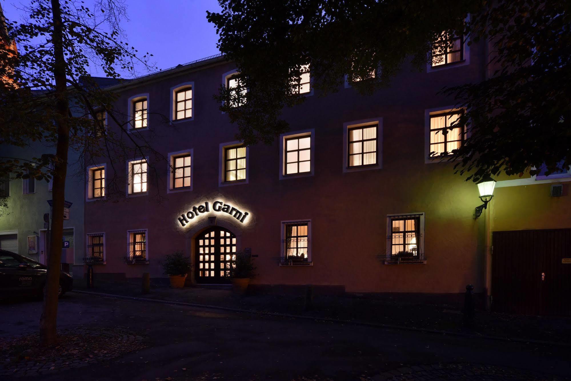 Hotel Maxplatz Хоф Екстериор снимка