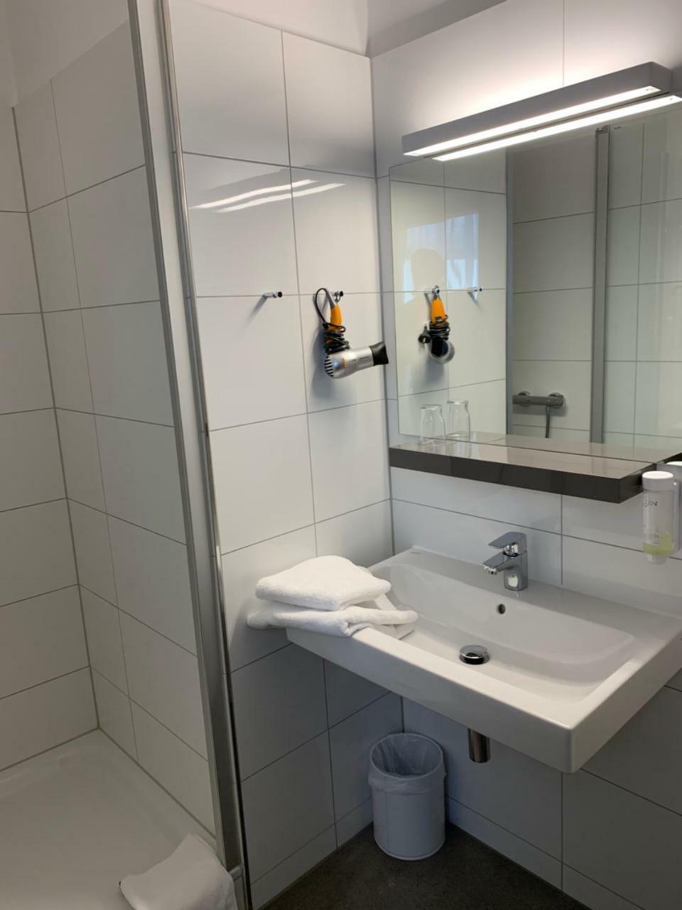 Hotel Maxplatz Хоф Екстериор снимка